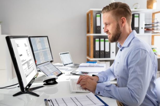 Alexandre Victor De Carvalho