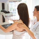 Com Vinicius Tadeu Sattin Rodrigues, entenda como os critérios técnicos no rastreamento mamográfico são decisivos para o diagnóstico precoce.